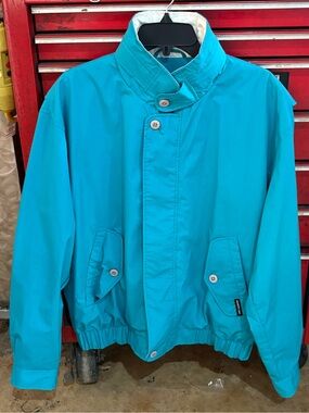 Members only jacket men’s size Medium #colorful#membersonly#golf#hood#likenew